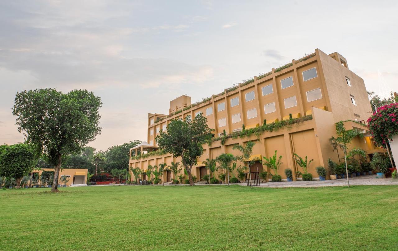 The Lalita Grand Mathura- Vrindavan Buitenkant foto