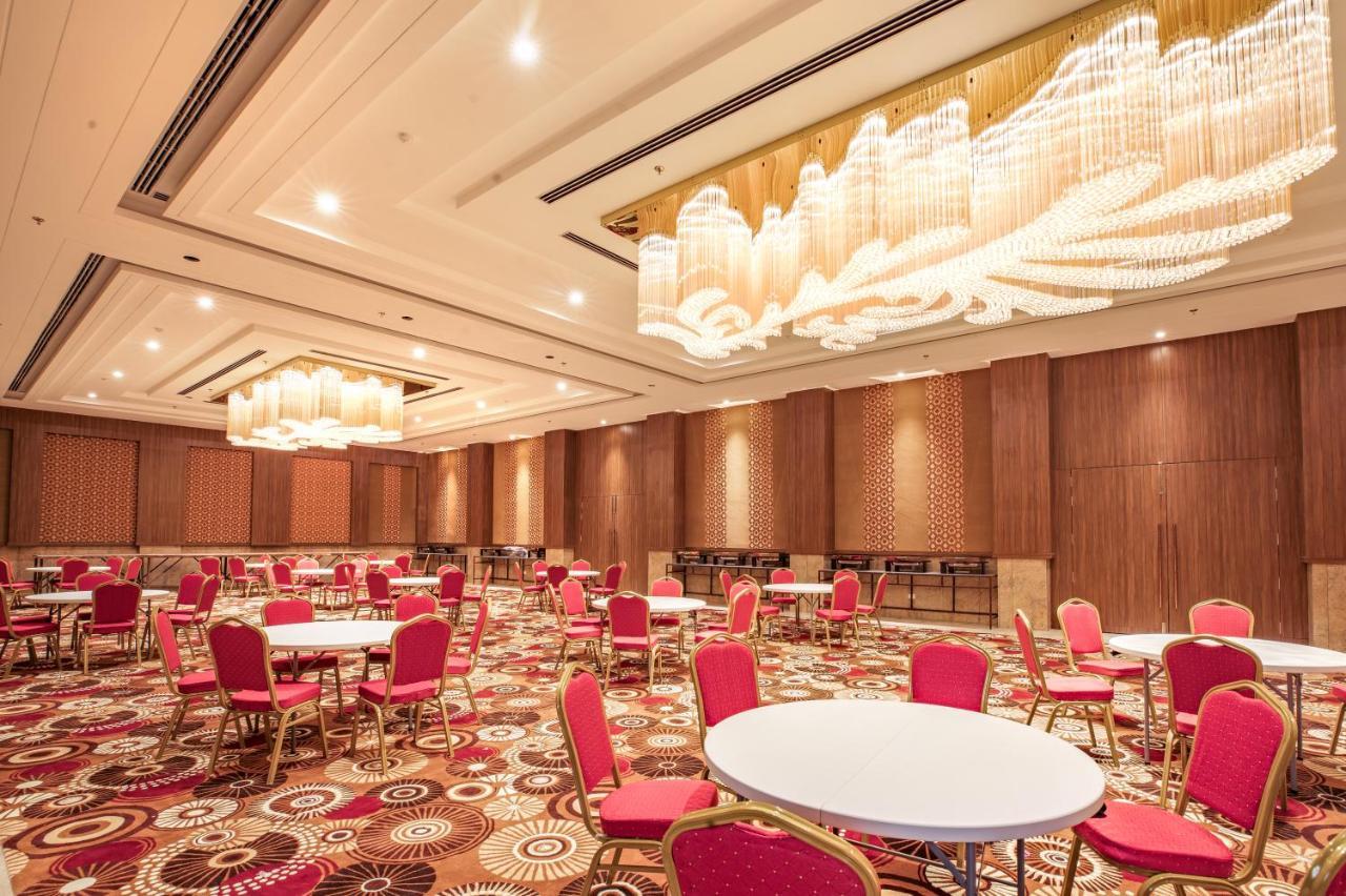 The Lalita Grand Mathura- Vrindavan Buitenkant foto
