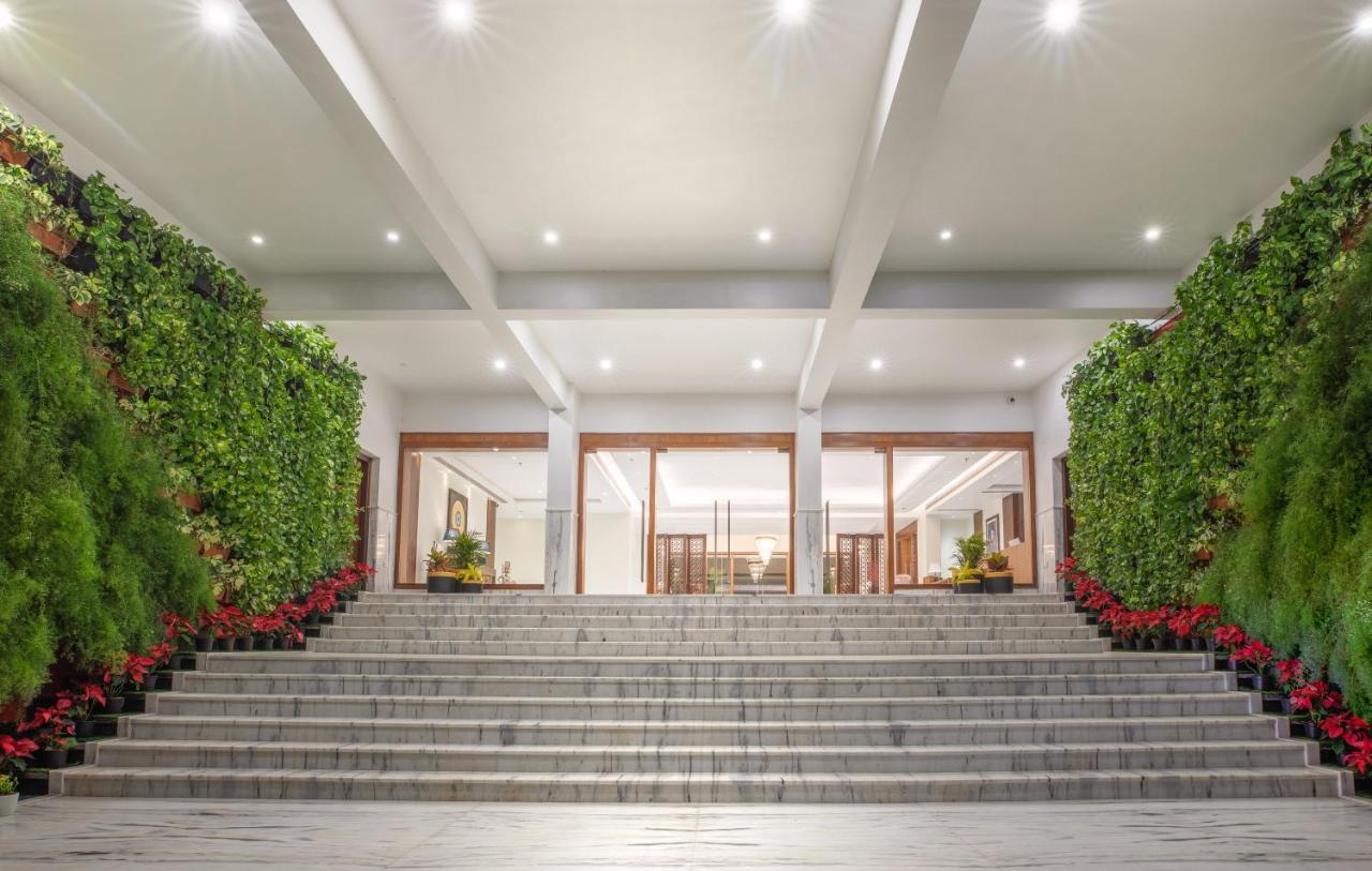 The Lalita Grand Mathura- Vrindavan Buitenkant foto