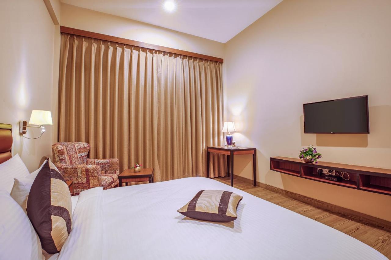 The Lalita Grand Mathura- Vrindavan Buitenkant foto