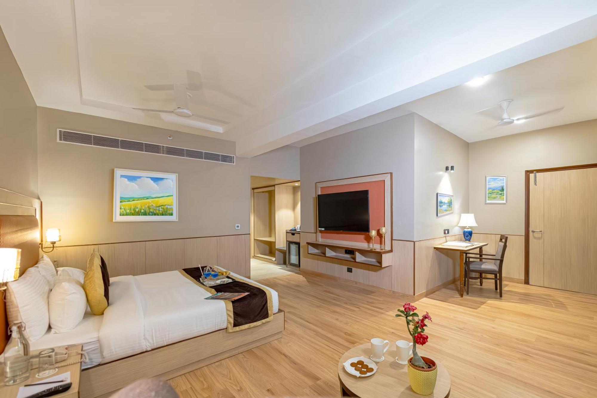 The Lalita Grand Mathura- Vrindavan Buitenkant foto