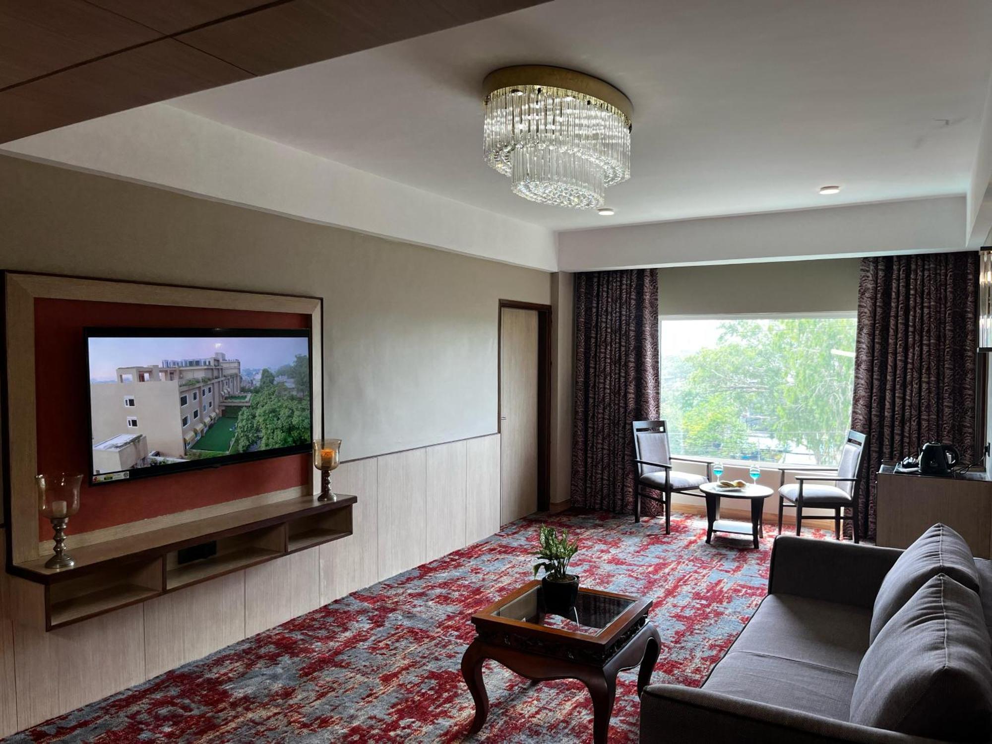 The Lalita Grand Mathura- Vrindavan Buitenkant foto